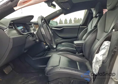 2017 Tesla Model S z USA, uszkodzony, nr VIN 5YJSA1E20HF218247